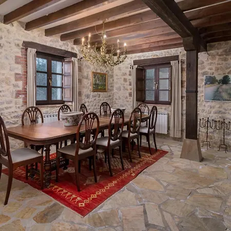 Сasa de vacaciones Espectacular Casona En Un Entorno Incomparable Omono