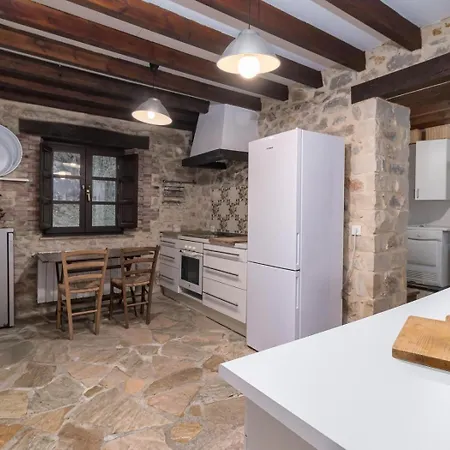 Feriehus Espectacular Casona En Un Entorno Incomparable Omono